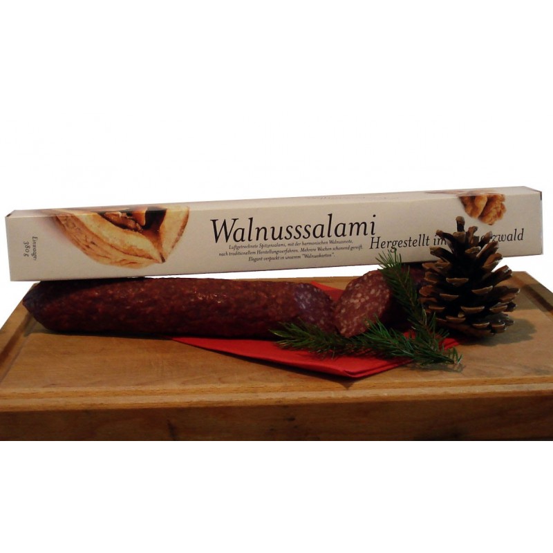 Schwarzwälder Walnuss-Edelsalami, ca. 380gr. Schwarzwälder Walnuss-Edelsalami, ca. 380gr.