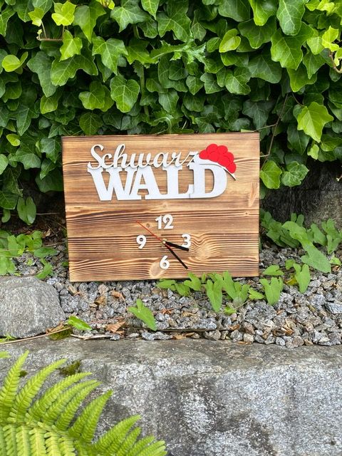 Schwarzwald Clock "Toni" Schwarzwald Clock "Toni"